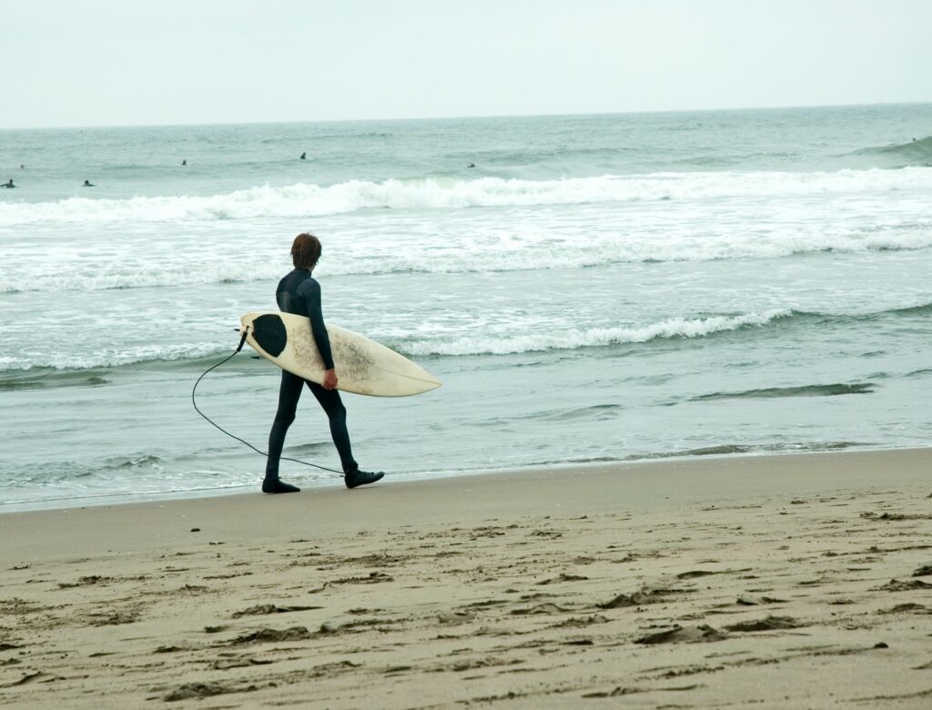 The Therapeutic Benefits of Surfing at Pacific Surf School