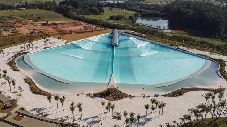 Praia da Grama Wave Pool